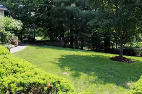 19 Killarney Ct, Saratoga Springs, NY 12866 photo 21