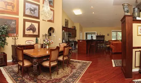 19 Killarney Ct, Saratoga Springs, NY 12866 photo 9