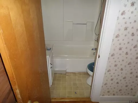 3 Jackson Pl, Schenectady, NY 12308 photo 8
