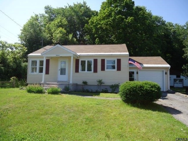 18 Gobel Ave, Corinth, NY 12822 photo 1