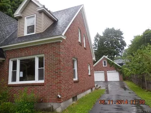 1644 Randolph Rd, Schenectady, NY 12308 photo 2