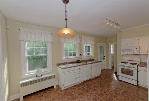 1871 Eastern Pkwy, Schenectady, NY 12309 photo 10