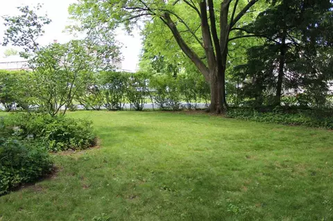 8 Nathaniel Blvd, Delmar, NY 12054 photo 6