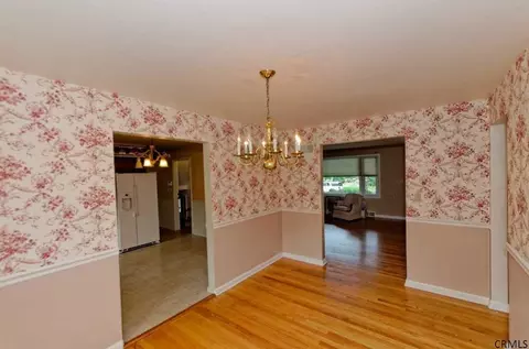 1746 Randolph Rd, Schenectady, NY 12308 photo 10