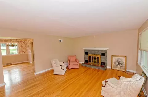 1746 Randolph Rd, Schenectady, NY 12308 photo 4