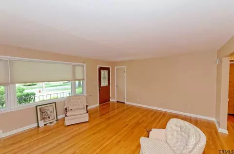 1746 Randolph Rd, Schenectady, NY 12308 photo 8