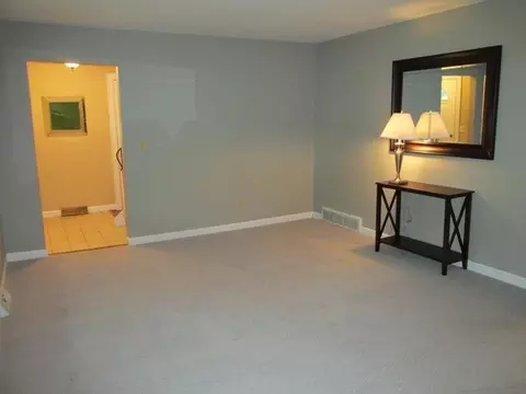 55 Jefferson Rd, Glenmont, NY 12077 photo 4