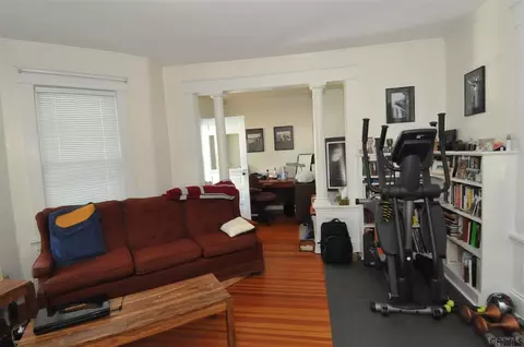823 Hampton Ave, Schenectady, NY 12309 photo 8