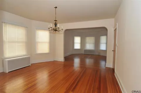 823 Hampton Ave, Schenectady, NY 12309 photo 19