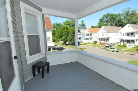 823 Hampton Ave, Schenectady, NY 12309 photo 6