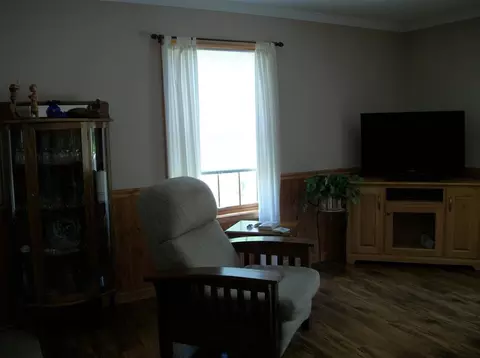 124 Hillside Ave, Cobleskill, NY 12043 photo 2