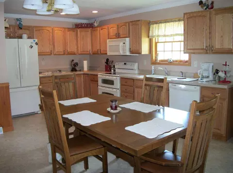124 Hillside Ave, Cobleskill, NY 12043 photo 11