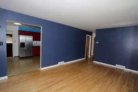244 Bender Ln, Glenmont, NY 12077 photo 6