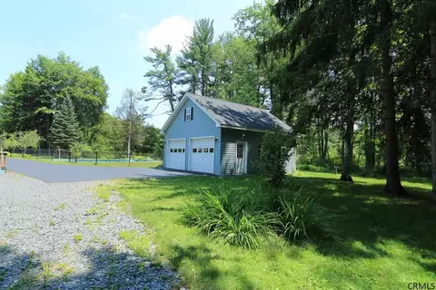 244 Bender Ln, Glenmont, NY 12077 photo 22