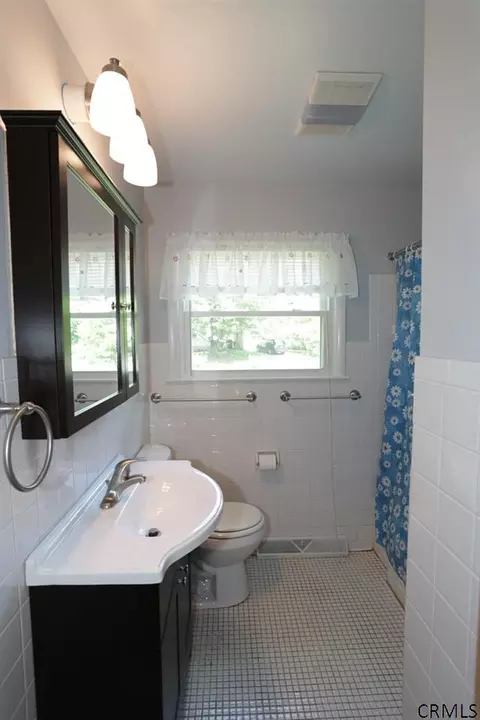 244 Bender Ln, Glenmont, NY 12077 photo 15
