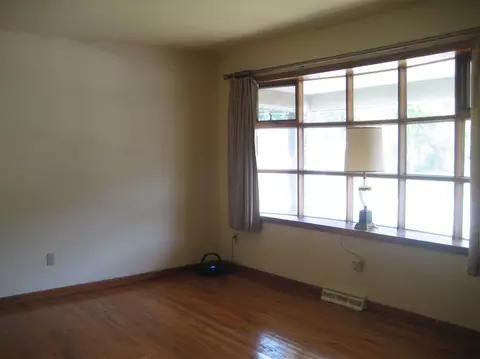 145 E Palmer Ave, Schenectady, NY 12303 photo 8