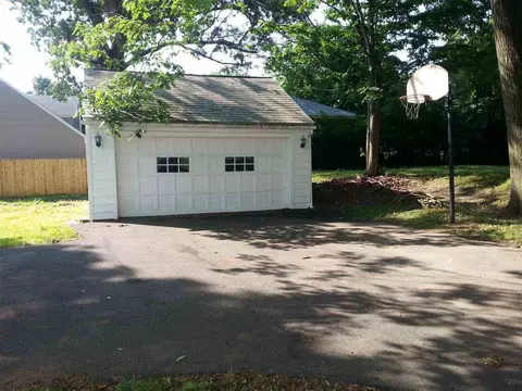 1186 Mcclellan St, Schenectady, NY 12309 photo 3