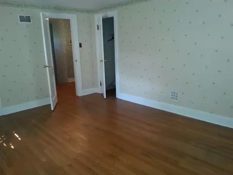 1186 Mcclellan St, Schenectady, NY 12309 photo 19