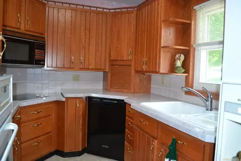 103 Anthony Cir, Cobleskill, NY 12043 photo 6