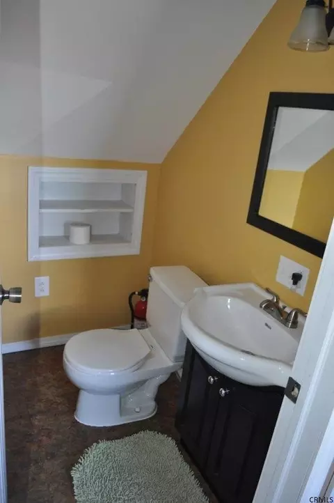 110 Walnut St, Corinth, NY 12822 photo 11