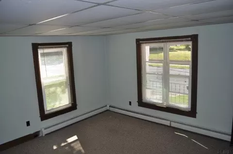 110 Walnut St, Corinth, NY 12822 photo 17