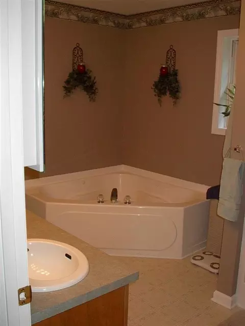 215 Egan Rd, Gloversville, NY 12078 photo 11