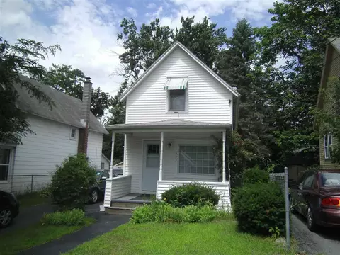 225 Elder St, Schenectady, NY 12304 photo 1