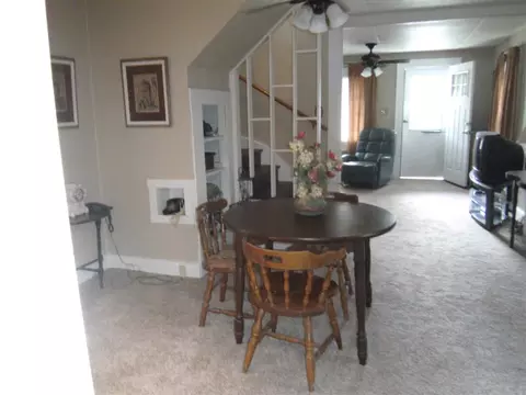 225 Elder St, Schenectady, NY 12304 photo 4