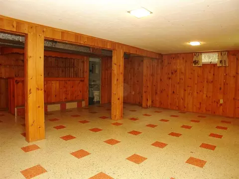 10 Dumbarton Dr, Delmar, NY 12054 photo 9