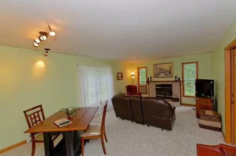 952 River Rd, Selkirk, NY 12158 photo 9