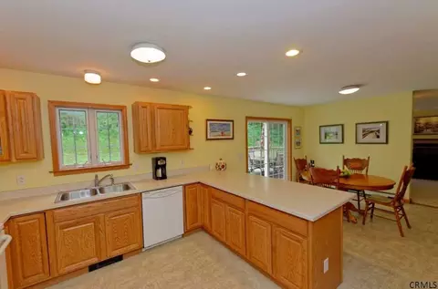 952 River Rd, Selkirk, NY 12158 photo 11