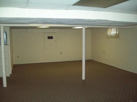 821 Ashmore Ave, Schenectady, NY 12309 photo 11