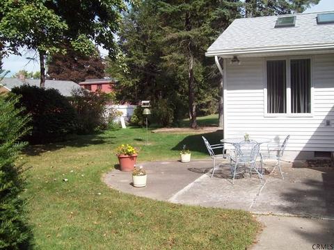 821 Ashmore Ave, Schenectady, NY 12309 photo 14