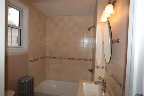 1419 State St, Schenectady, NY 12304 photo 9