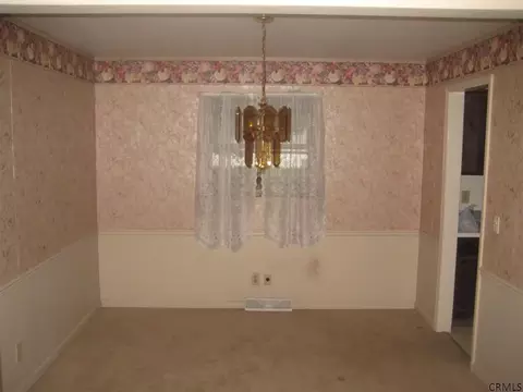 258 Ward Ave, Schenectady, NY 12304 photo 3