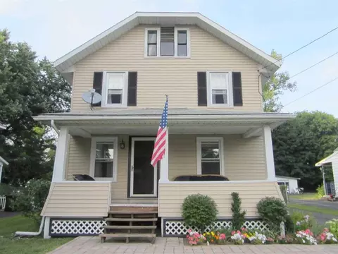 20 Magee Dr, Glenmont, NY 12077 photo 1