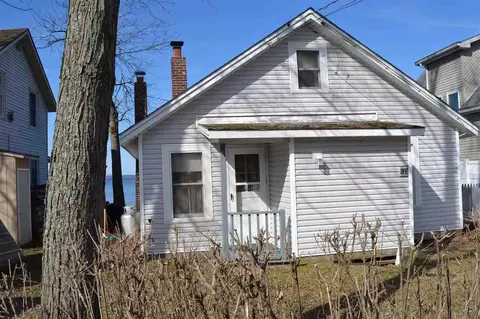 122 9th St, Saratoga Springs, NY 12866 photo 5