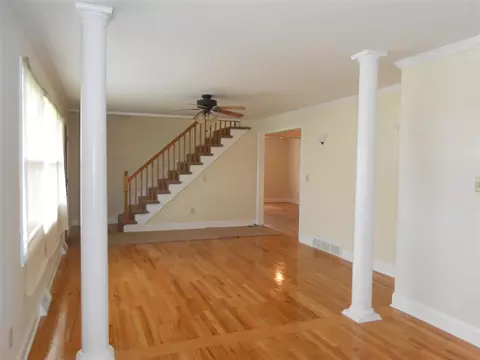 76 Fenwick Ave, Schenectady, NY 12304 photo 7