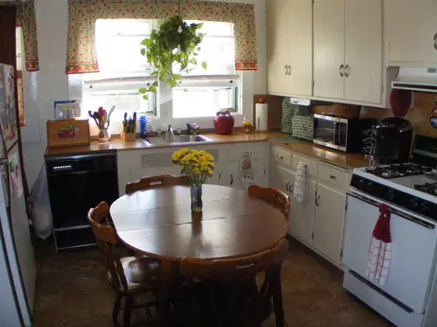 368 Third Ave, Troy, NY 12182 photo 18