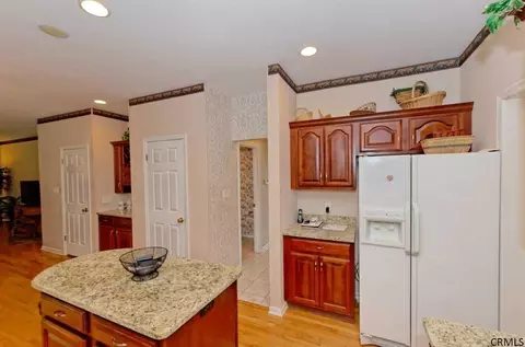 42 Gullane Dr, Slingerlands, NY 12159 photo 5