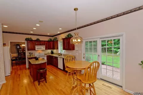42 Gullane Dr, Slingerlands, NY 12159 photo 13