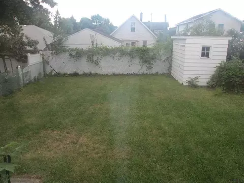 1216 Mader St, Schenectady, NY 12308 photo 6