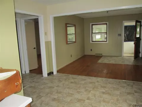 1216 Mader St, Schenectady, NY 12308 photo 5