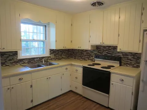 52 Greenleaf Dr, Delmar, NY 12054 photo 4