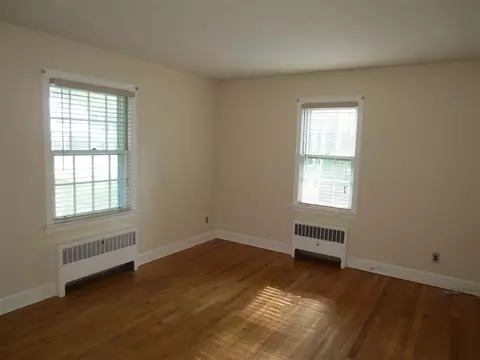 52 Greenleaf Dr, Delmar, NY 12054 photo 5