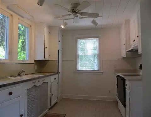 42 Delmar Pl, Delmar, NY 12054 photo 8