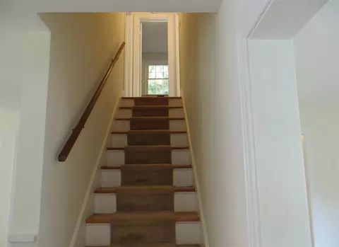 42 Delmar Pl, Delmar, NY 12054 photo 13