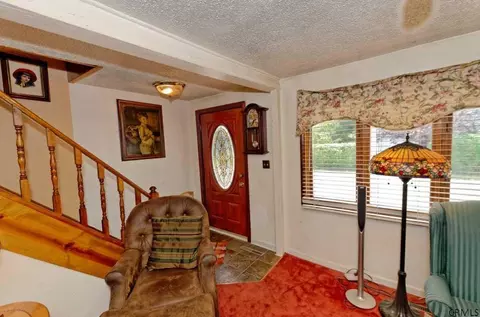 25 Tower Ave, Schenectady, NY 12304 photo 3