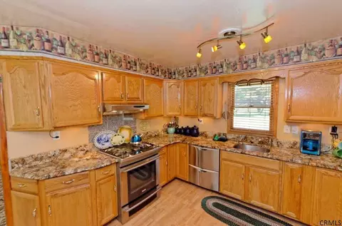 25 Tower Ave, Schenectady, NY 12304 photo 10