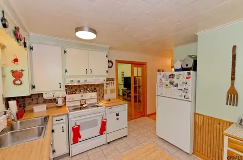 37 Upper Parker Rd, Selkirk, NY 12158 photo 12